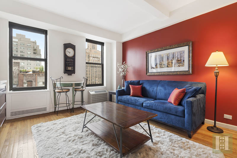 Photo 1 of 161 West 16th Street, Chelsea, NYC, $685,000, Web #: 13514333