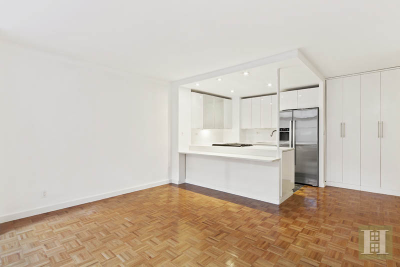 Photo 1 of 400 East 70th Street, Upper East Side, NYC, $3,300, Web #: 13538063