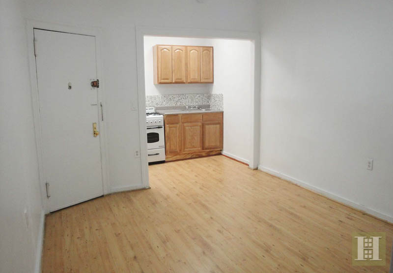 Photo 1 of 108 West 17th Street 1, Chelsea, NYC, $2,500, Web #: 13676380