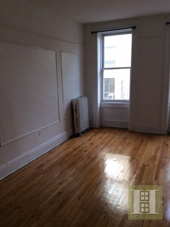 Photo 1 of 108 West 17th Street 4, Chelsea, NYC, $3,500, Web #: 14023487