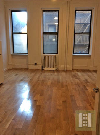 Photo 1 of 104 West 17th Street 3S, Chelsea, NYC, $3,200, Web #: 14040700