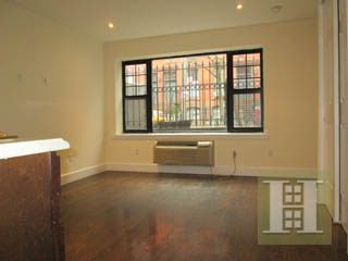 Photo 1 of 306 West 22nd Street 1A, Midtown West, NYC, $2,100, Web #: 14128929