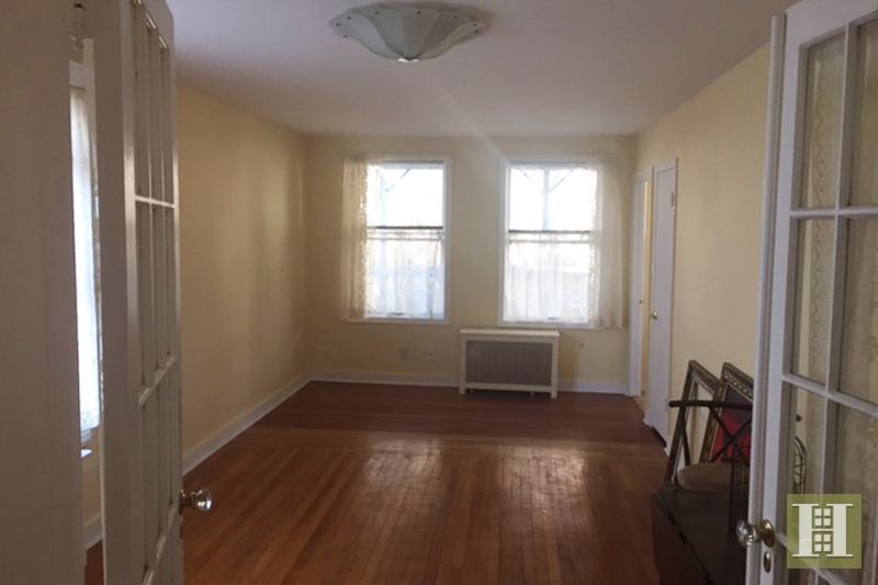 Photo 1 of Two Bedroom In Private, House, Riverdale, New York, $1,800, Web #: 14247663