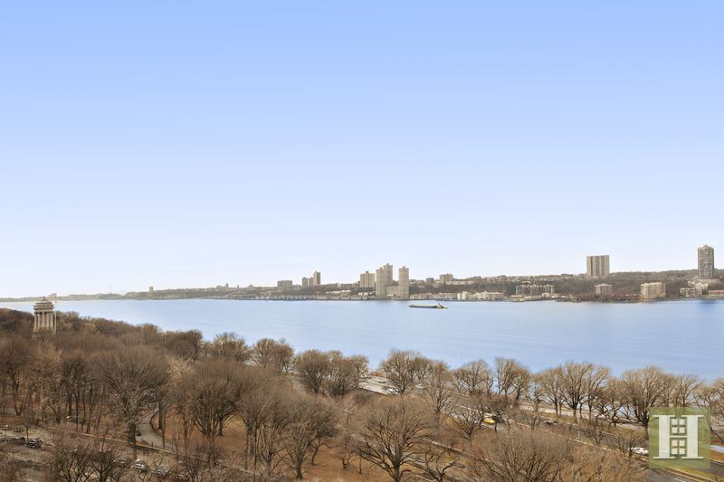 Photo 1 of 222 Riverside Drive, Upper West Side, NYC, $1,975,000, Web #: 14400455