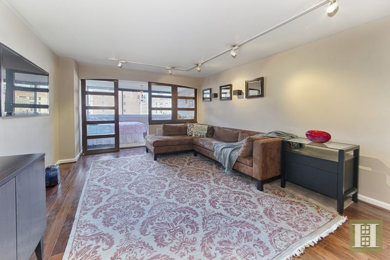 Photo 1 of 142 East 16th Street, Gramercy Park, NYC, $1,045,000, Web #: 14424280