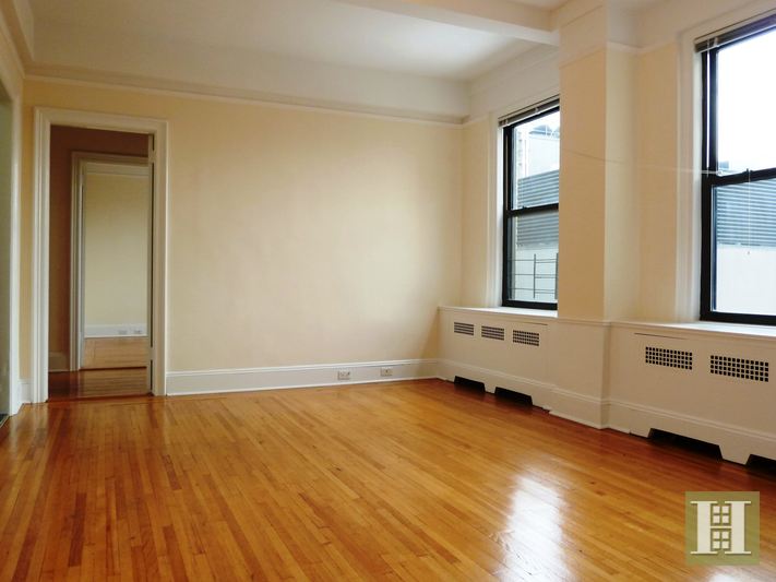 Photo 1 of 215 West 75th Street 16A, Upper West Side, NYC, $4,995, Web #: 14536276