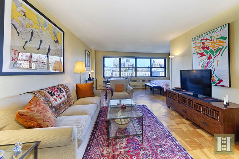Photo 1 of 205 West End Avenue 20S, Upper West Side, NYC, $585,000, Web #: 14552240