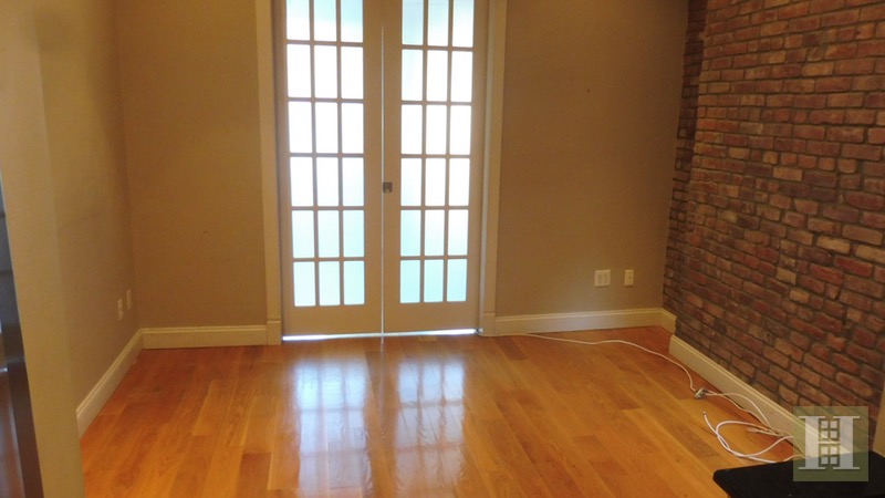 Photo 1 of 75 East 3rd Street C3, East Village, NYC, $2,750, Web #: 14617311