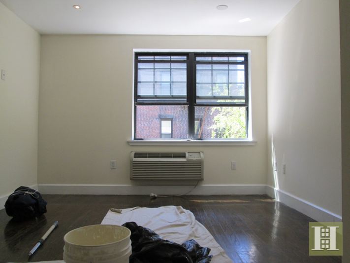 Photo 1 of 306 West 22nd Street 4C, Midtown West, NYC, $2,100, Web #: 14701115