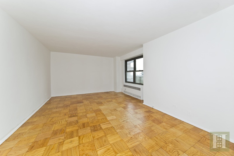 Photo 1 of 415 Grand Street, Lower East Side, NYC, $449,000, Web #: 14747171
