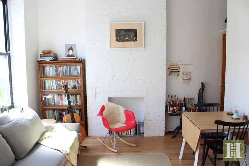 Photo 1 of 543 East 6th Street 2A, East Village, NYC, $2,600, Web #: 14766492