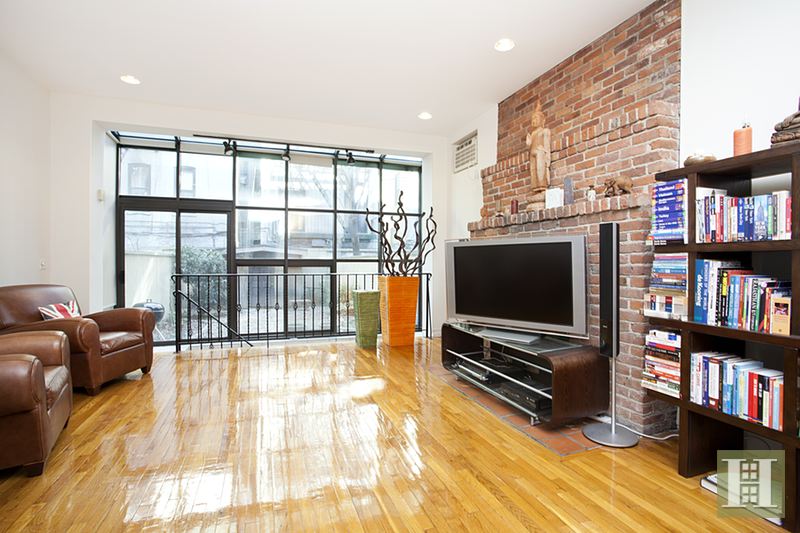 Photo 1 of 117 West 82nd Street 2, Upper West Side, NYC, $4,500, Web #: 14812132
