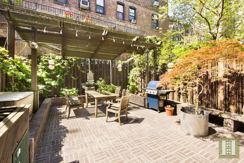 Photo 1 of 146 West 74th Street 1, Upper West Side, NYC, $2,200,000, Web #: 14853351
