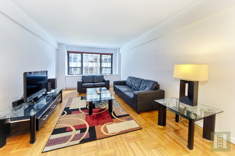 Photo 1 of 210 East 47th Street 4H, Midtown East, NYC, $785,000, Web #: 14966367