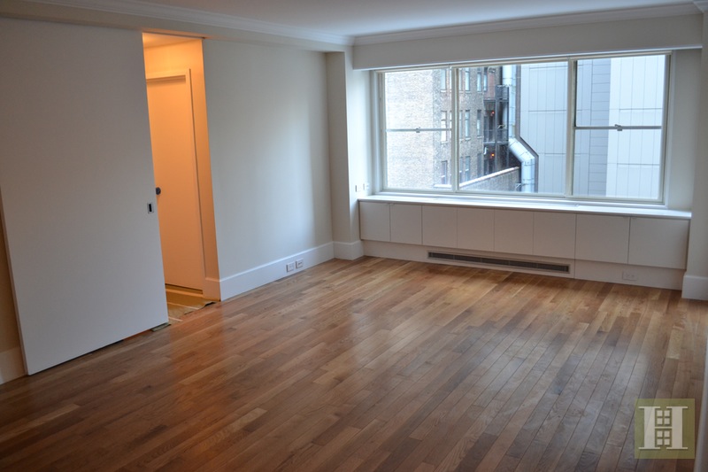 Photo 1 of 57th/5th Ave Mint Studio, Midtown West, NYC, $2,900, Web #: 15066939