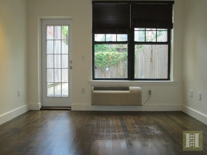 Photo 1 of 306 West 22nd Street 3C, Chelsea, NYC, $2,550, Web #: 15174652