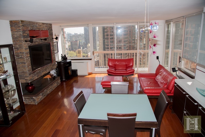 Photo 1 of 235 East 40th Street 22A, Midtown East, NYC, $5,500, Web #: 15178937