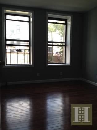 Photo 1 of 31 -17 35th Street 2R, Astoria, Queens, NY, $2,300, Web #: 15189456