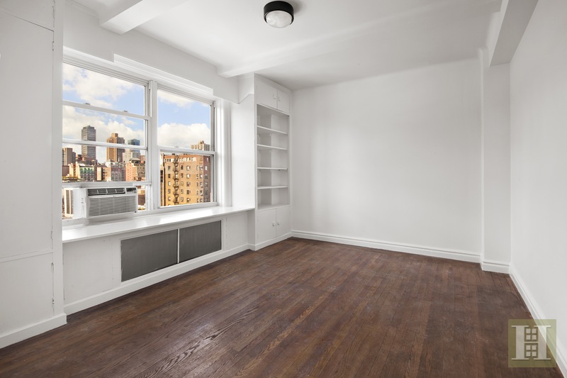 Photo 1 of 40 West 77th Street, Upper West Side, NYC, $2,125,000, Web #: 15240630