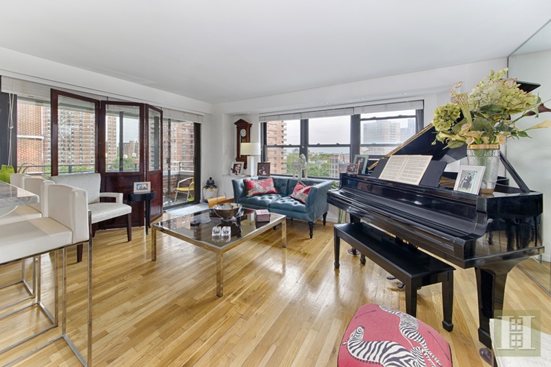 Photo 1 of 413 Grand Street, Lower East Side, NYC, $1,125,000, Web #: 15254849