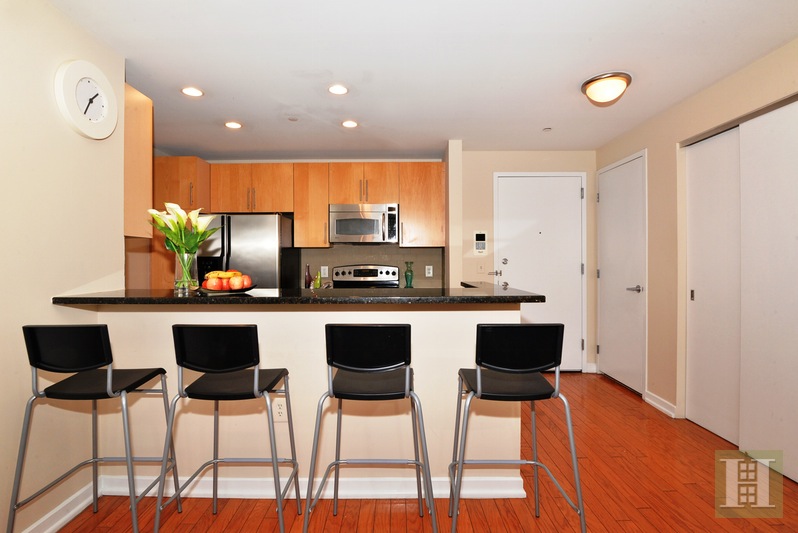 Photo 1 of 149 Essex Street 3S, Jersey City Downtown, New Jersey, $753,000, Web #: 15254961