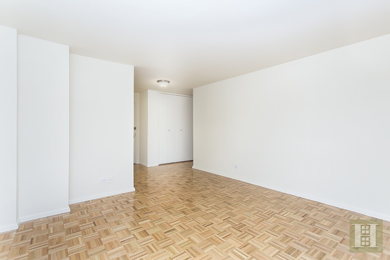 Photo 1 of 444 East 75th Street 2J, Upper East Side, NYC, $3,195, Web #: 15266130