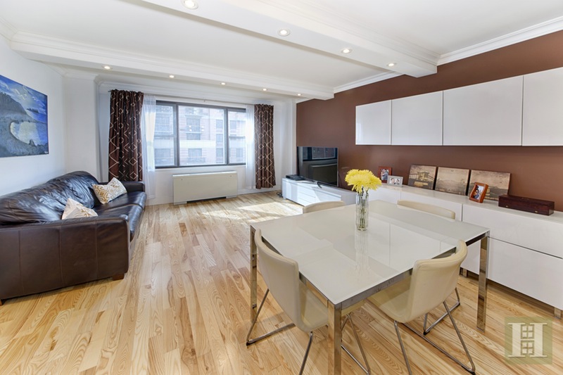 Photo 1 of 201 East 25th Street, Gramercy Park, NYC, $779,000, Web #: 15288840