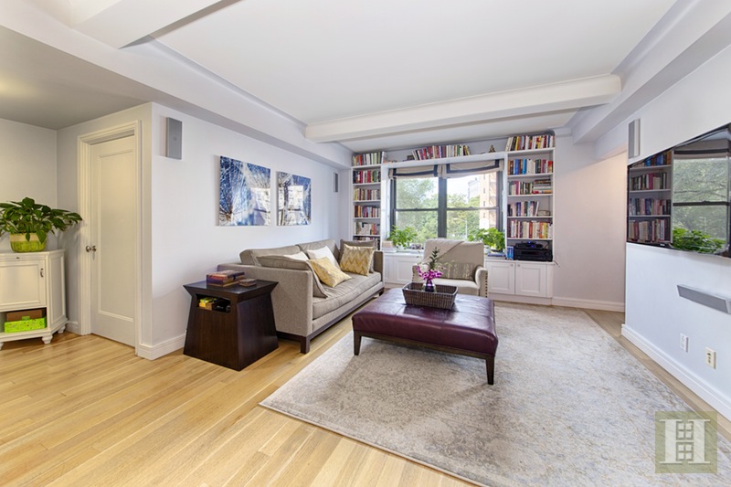 Photo 1 of 230 Riverside Drive 3-O, Upper West Side, NYC, $1,270,000, Web #: 15417897