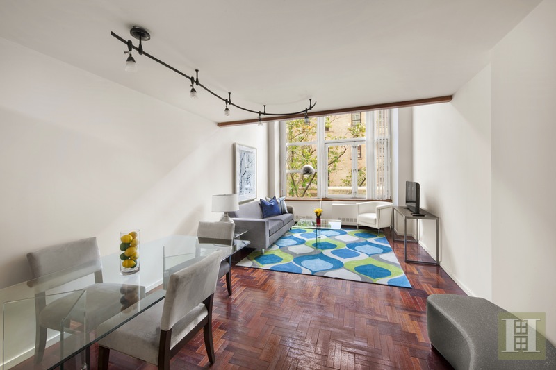 Photo 1 of 2373 Broadway 323, Upper West Side, NYC, $950,000, Web #: 15543649