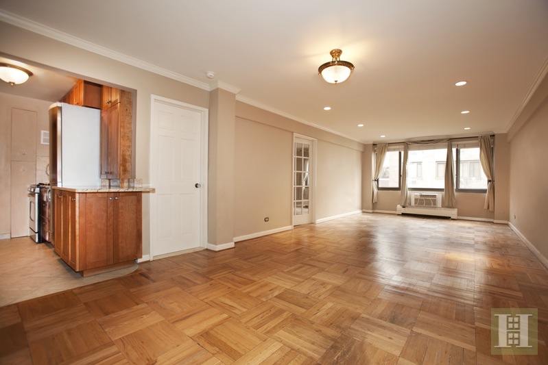 Photo 1 of 420 East 64th Street, Upper East Side, NYC, $3,025, Web #: 15573756