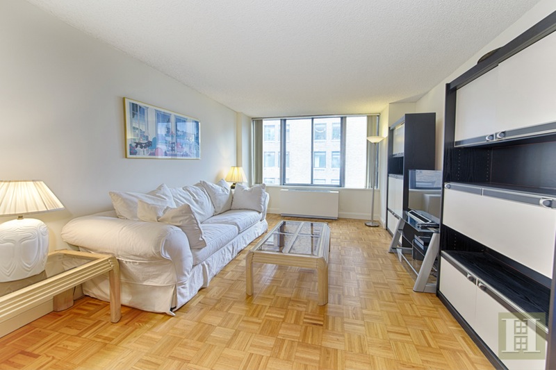Photo 1 of 445 Fifth Avenue, Midtown East, NYC, $910,000, Web #: 15602897
