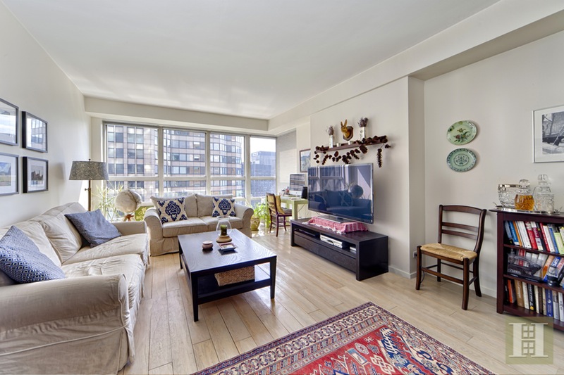 Photo 1 of 146 West 57th Street, Midtown West, NYC, $3,700, Web #: 15671458
