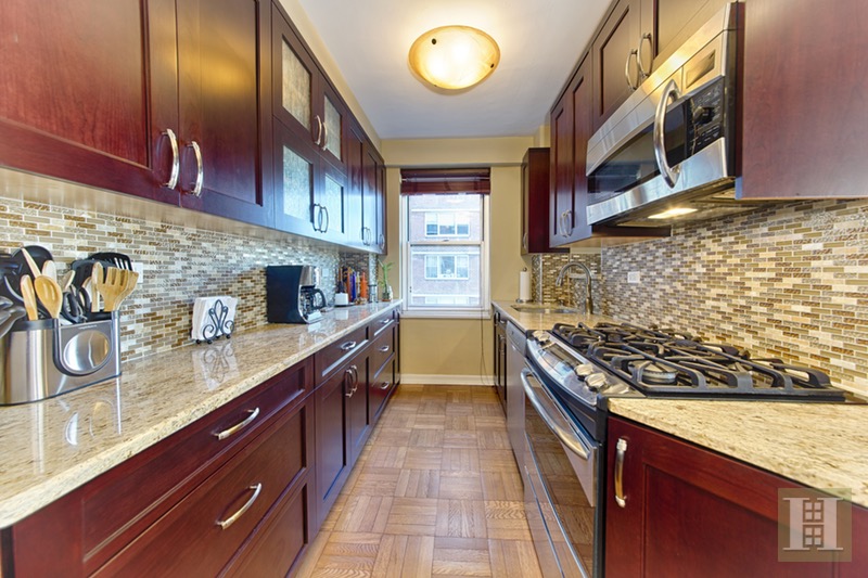 Photo 1 of 572 Grand Street, Lower East Side, NYC, $875,000, Web #: 15749703