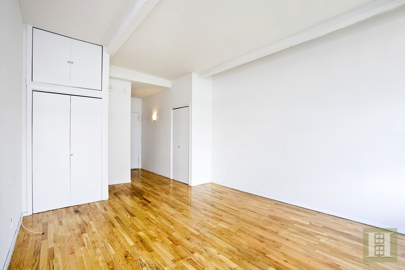 Photo 1 of Penthouse  Atelier In Greenwich Village , West Village, NYC, $2,995, Web #: 15751691