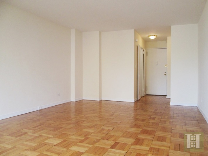 Photo 1 of 200 East 15th Street 11L, Gramercy Park, NYC, $2,600, Web #: 15930483