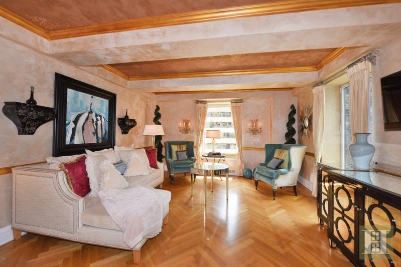 Photo 1 of 502 Park Avenue 12D, Upper East Side, NYC, $11,000, Web #: 15941295