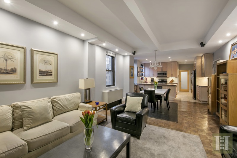 Photo 1 of 340 West 55th Street 8D, Midtown West, NYC, $965,000, Web #: 16049694