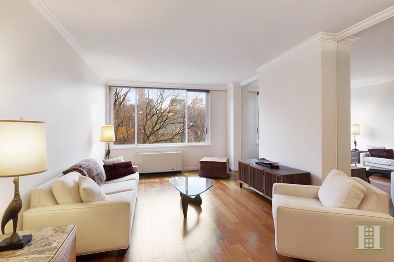 Photo 1 of 101 West 79th Street 4E, Upper West Side, NYC, $4,600, Web #: 16086405