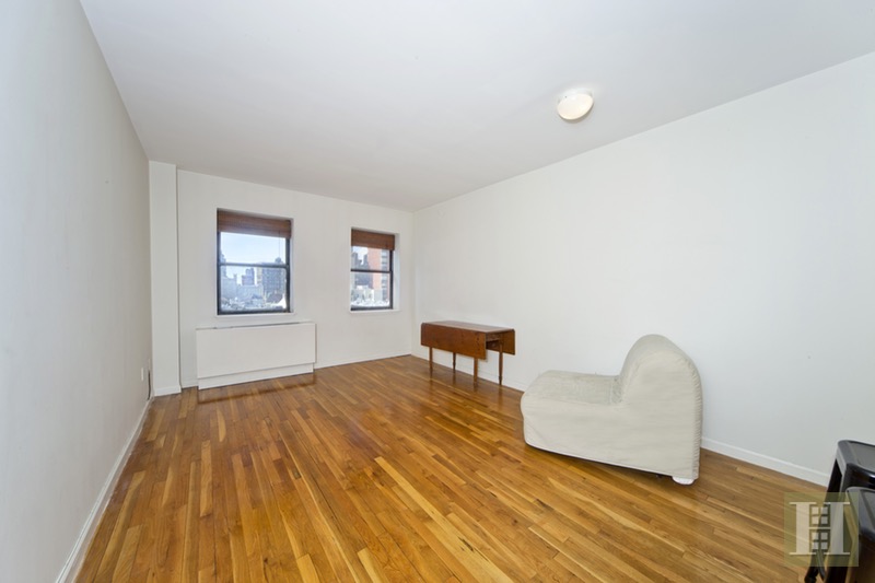 Photo 1 of 186 West 80th Street 7G, Upper West Side, NYC, $2,250, Web #: 16157546
