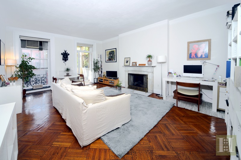 Photo 1 of 14 East 10th Street 3, Greenwich Village, NYC, $6,500, Web #: 16309589