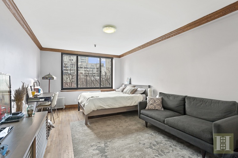 Photo 1 of 1570 First Avenue, Upper East Side, NYC, $2,130, Web #: 16423399