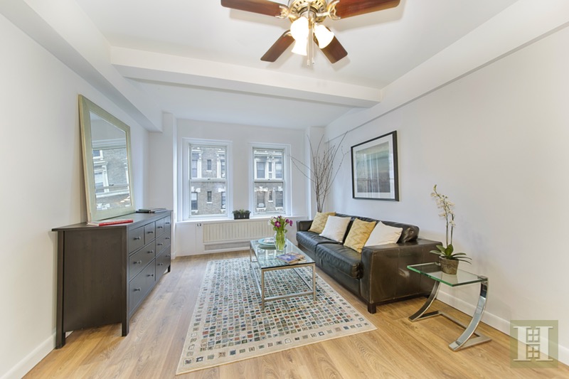 Photo 1 of 310 Riverside Drive 1011, Upper West Side, NYC, $450,000, Web #: 16485569