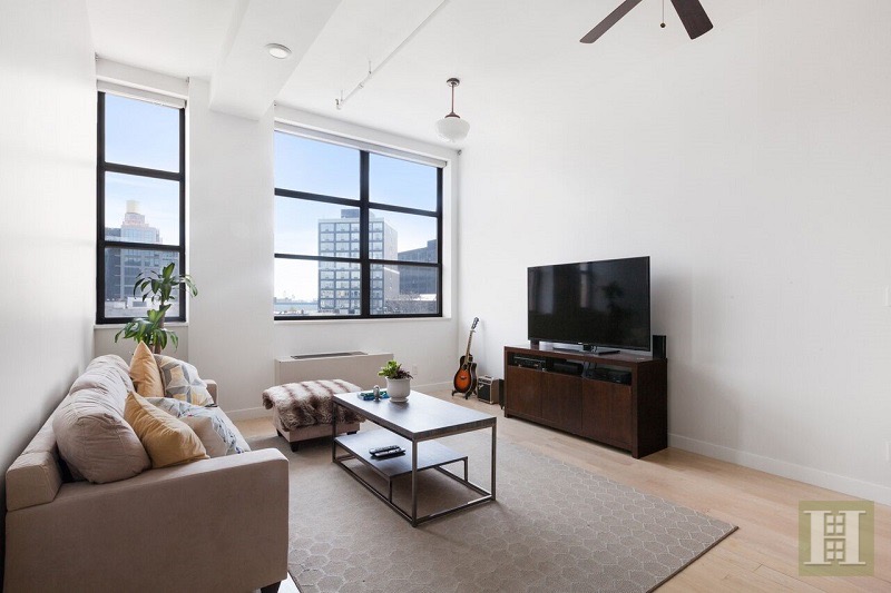 Photo 1 of Large 1 Bedroom Loft Style Condo, Long Island City, Queens, NY, $835,000, Web #: 16517582