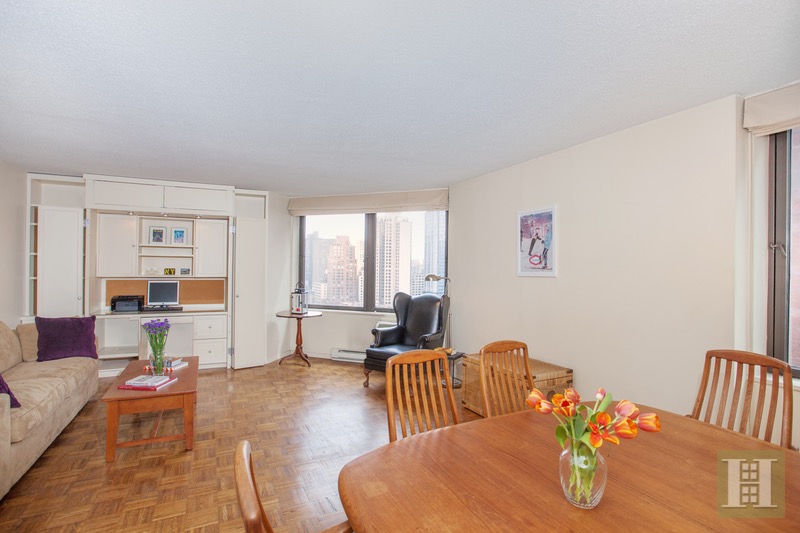 Photo 1 of 1641 Third Avenue 16C, Upper East Side, NYC, $880,000, Web #: 16518880