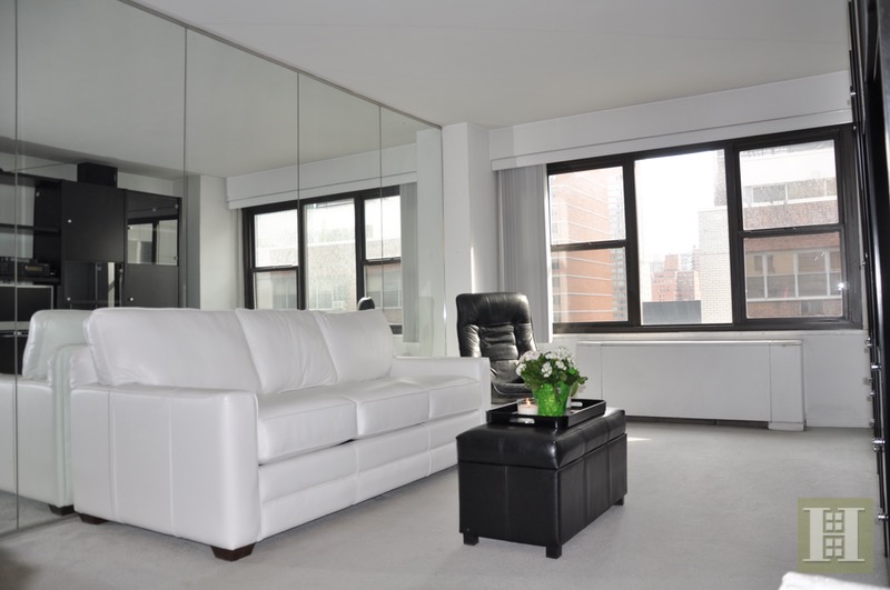 Photo 1 of 220 East 57th Street 11A, Midtown East, NYC, $2,400, Web #: 16576734