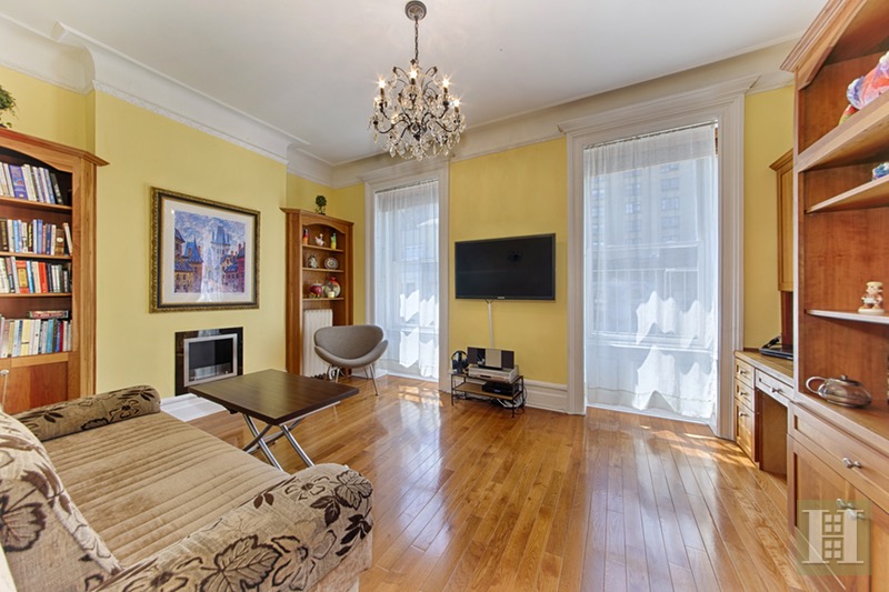 Photo 1 of 153 West 80th Street 5D, Upper West Side, NYC, $3,000, Web #: 16600478