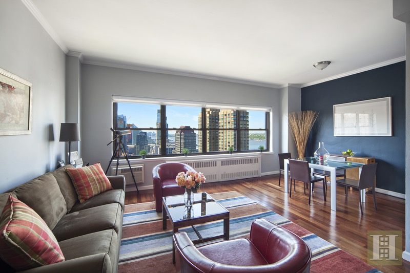 Photo 1 of 205 West End Avenue 29A, Upper West Side, NYC, $1,150,000, Web #: 16633962