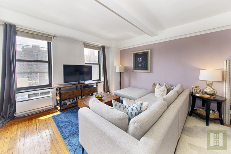 Photo 1 of 161 West 16th Street 15D, Chelsea, NYC, $3,300, Web #: 16641339