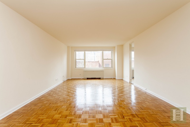 Photo 1 of 444 East 75th Street 9J, Upper East Side, NYC, $3,100, Web #: 16652767