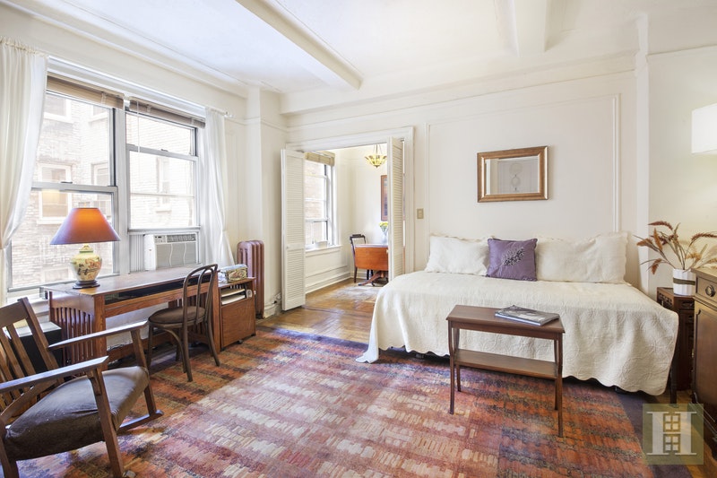 Photo 1 of 25 West 64th Street 5F, Upper West Side, NYC, $425,000, Web #: 16708687
